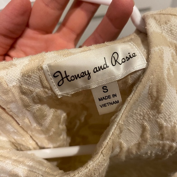 Honey and Rosie beige dress with floral detail. Small. Mini/fitted - Picture 3 of 3